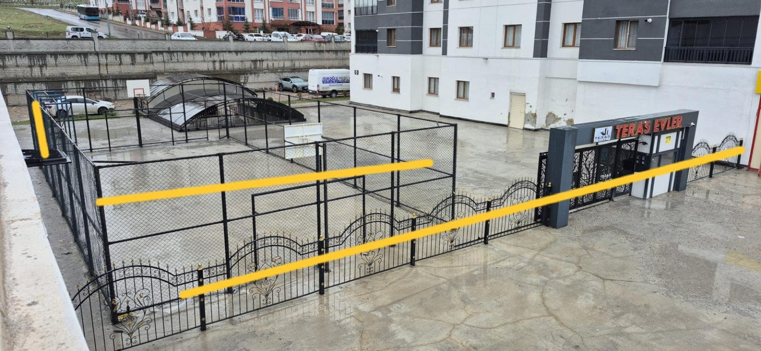 Metal panel çit uygulaması