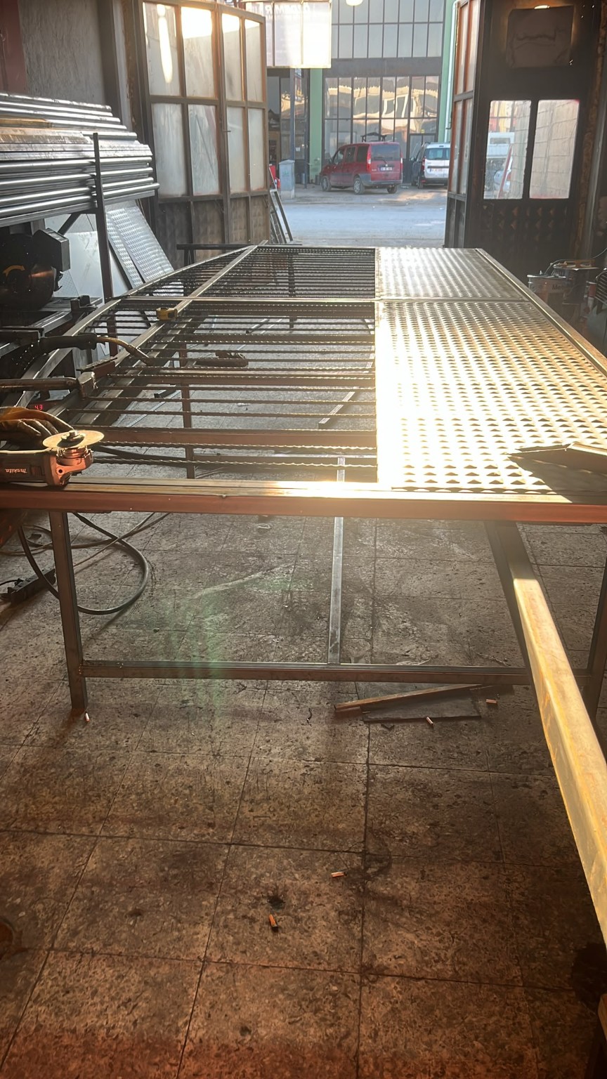 Metal çocuk salıncağı imalatı